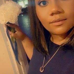 Meet your Posher, Arielle